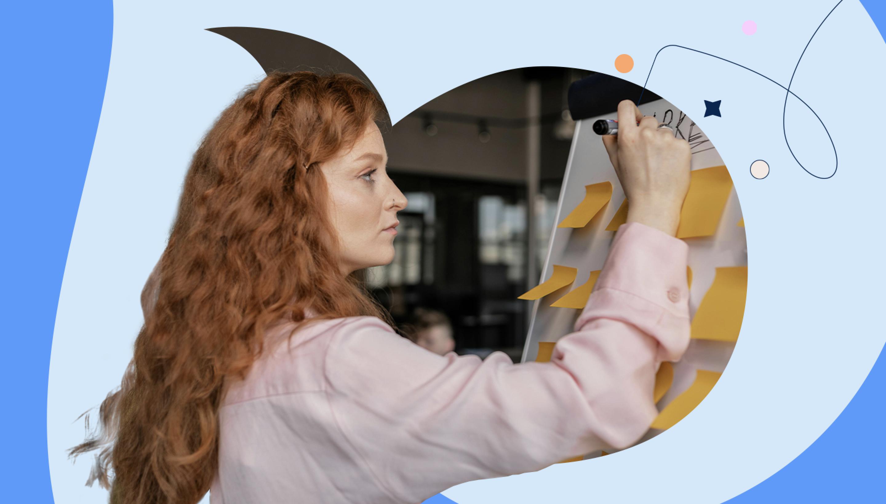 ArloSoul banne - Woman writting ideas in a board ArloSoul banne - Woman writting ideas in a board